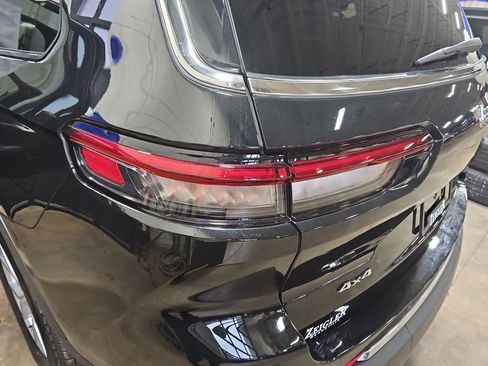 Used 2023 Jeep Grand Cherokee L Limited image 36