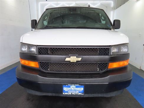 Used 2021 Chevrolet Express 2500 w/ Driver Convenience Package RWD image 2