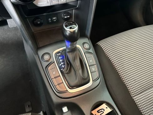 Used 2021 Hyundai Kona SEL image 20