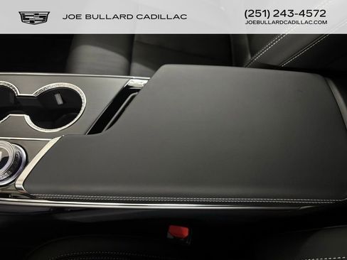 New 2026 Cadillac Lyriq V w/ LPO, Floor Liner Package image 30