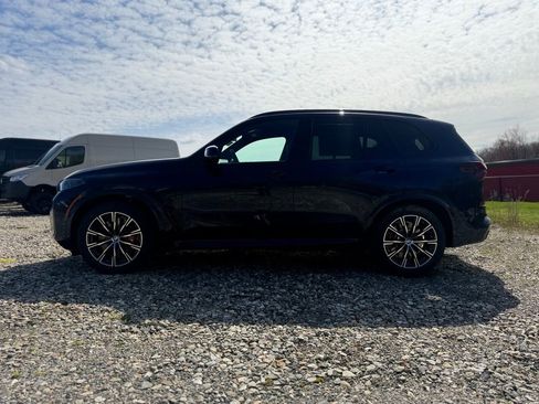 New 2026 BMW X5 xDrive50e w/ M Sport Package AWD/4WD image 3