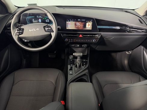 Used 2023 Kia Niro EX image 13