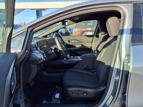 New 2026 Chevrolet Equinox EV LT image 15