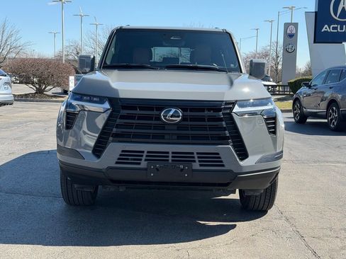 Used 2024 Lexus GX 550 w/ Cold Area Package image 2