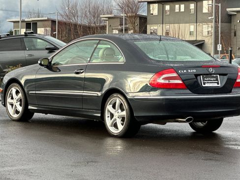Used 2004 Mercedes-Benz CLK 320 Coupe image 5
