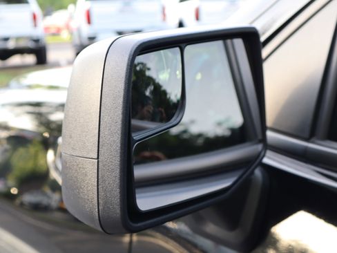 Used 2023 GMC Sierra 1500 Elevation AWD/4WD image 16