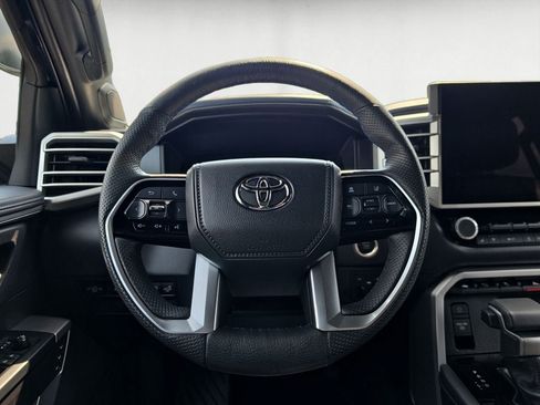 Used 2023 Toyota Tundra Platinum AWD/4WD image 13