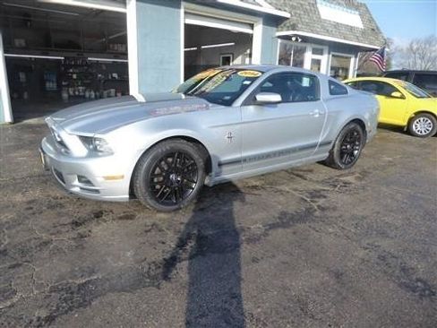 Used 2014 Ford Mustang Premium w/ Equipment Group 202A image 3