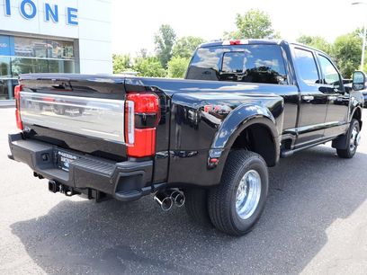 New 2026 Ford F350 Platinum w/ Platinum Plus Package