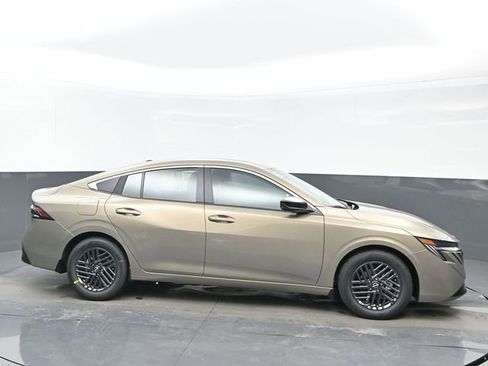 New 2026 Nissan Sentra SV w/ SV Convenience Package FWD image 7
