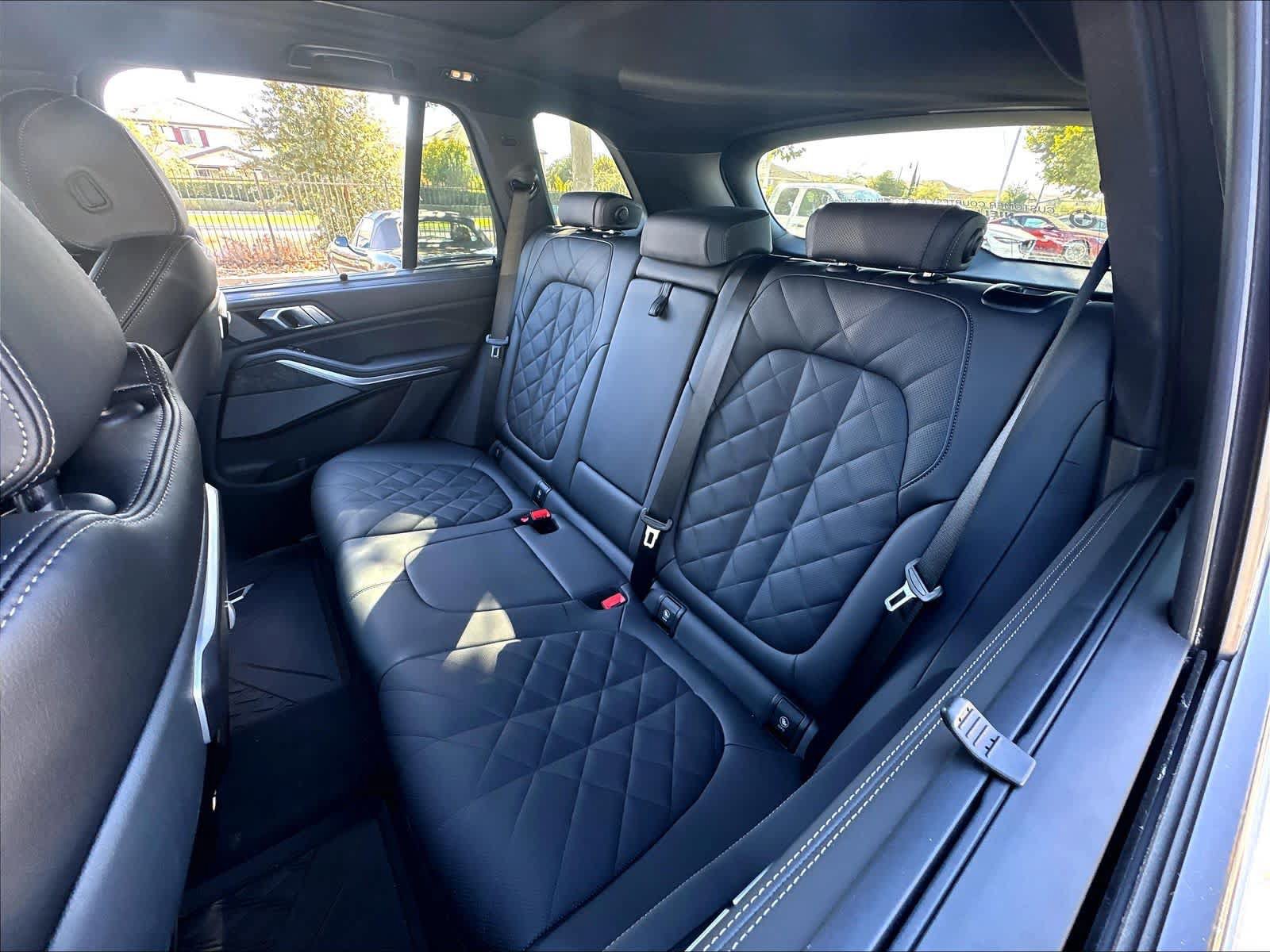 Used 2026 BMW X5 sDrive40i w/ Executive Package RWD image 22