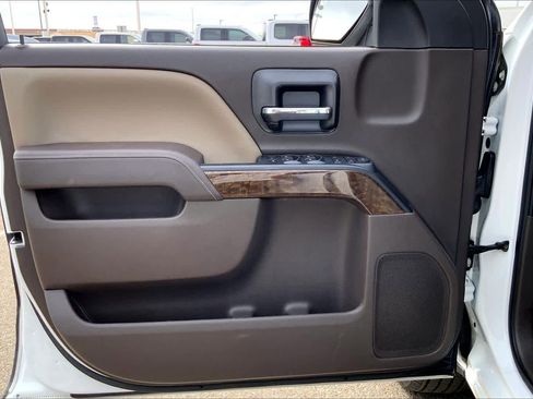 Used 2018 Chevrolet Silverado 1500 LT w/ Texas Edition RWD image 22