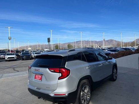 Used 2018 GMC Terrain SLT w/ Preferred Package image 6