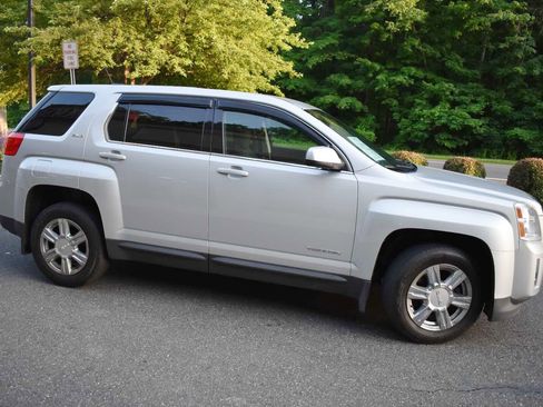Used 2015 GMC Terrain SLE w/ LPO, Protection Package FWD image 3