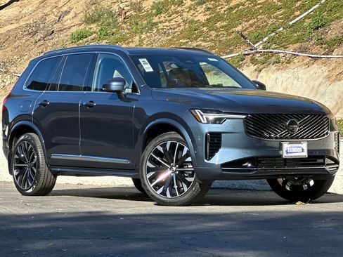 New 2026 Volvo XC90 T8 Ultra w/ Protection Package Premier image 2