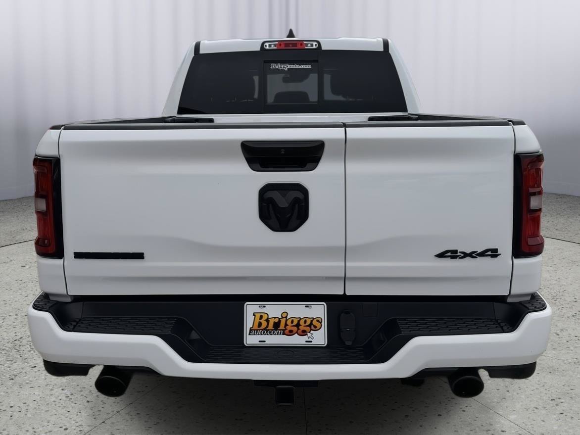 Used 2025 RAM 1500 Big Horn AWD/4WD image 4