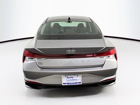 Used 2023 Hyundai Elantra SEL w/ Convenience Package FWD image 6