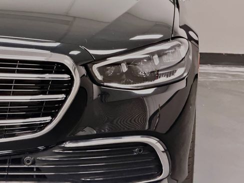 Used 2024 Mercedes-Benz S 580e 4MATIC Sedan image 8