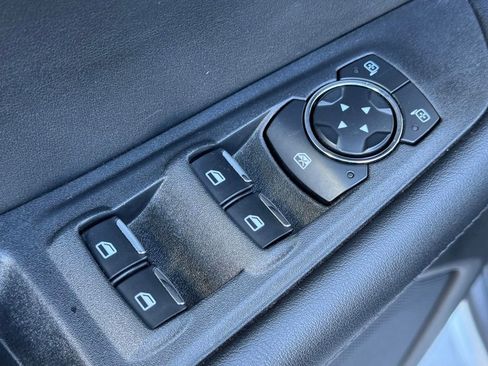 Used 2024 Ford Edge SEL image 16