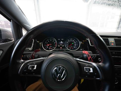 Used 2018 Volkswagen GTI S image 15