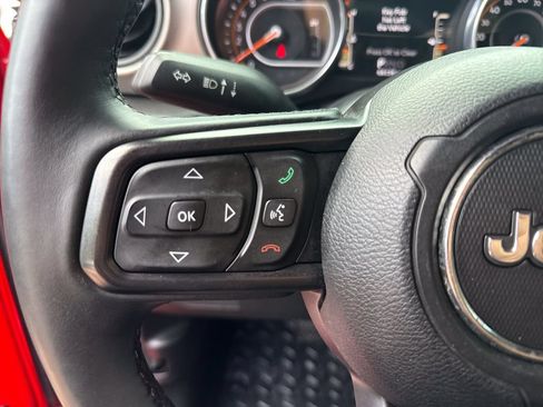 Used 2018 Jeep Wrangler Unlimited Sport S AWD/4WD image 24