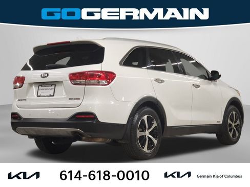 Used 2017 Kia Sorento EX image 8