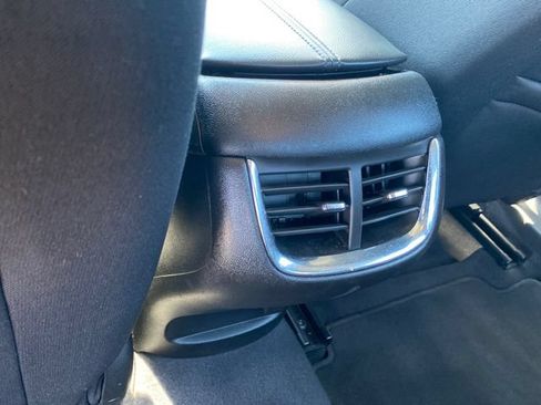 Used 2023 Chevrolet Malibu LT FWD image 19