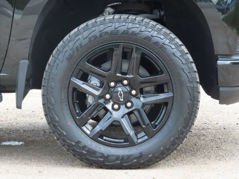 Certified 2021 Chevrolet Silverado 1500 LT Trail Boss w/ LT Trail Boss Premium Package AWD/4WD image 15