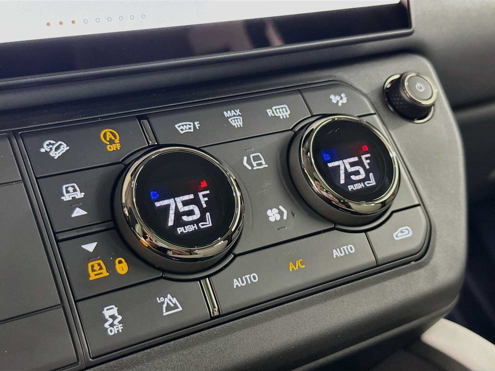 New 2026 Land Rover Defender 110 OCTA AWD/4WD image 16