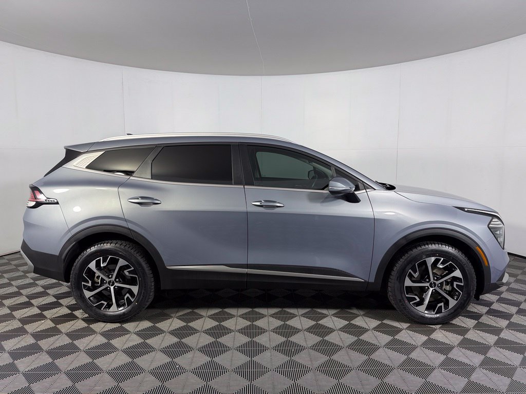 Used 2024 Kia Sportage EX AWD/4WD image 6