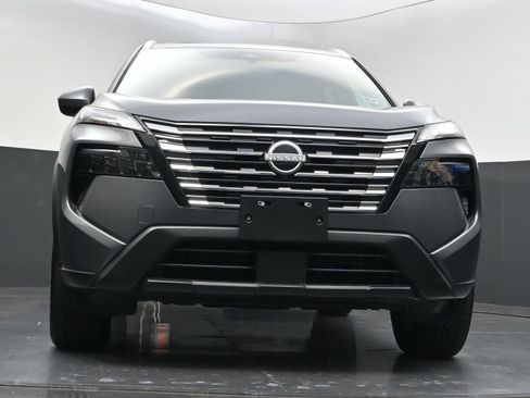 Used 2026 Nissan Rogue SV w/ SV Premium Package AWD/4WD image 39