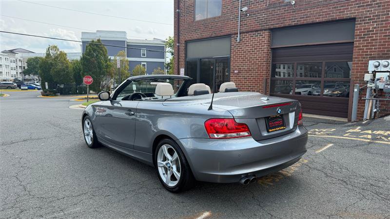 Used 2013 BMW 128i Convertible RWD image 11