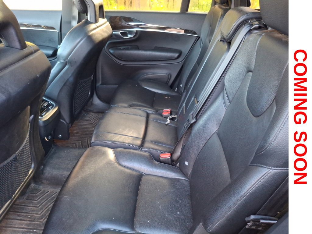 Used 2018 Volvo XC90 T6 Momentum w/ Convenience Package AWD/4WD image 11