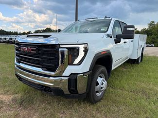 New 2025 GMC Sierra 3500 Pro w/ Convenience Package AWD/4WD video 1