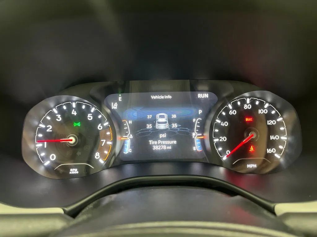 Used 2025 Jeep Compass Limited AWD/4WD image 24