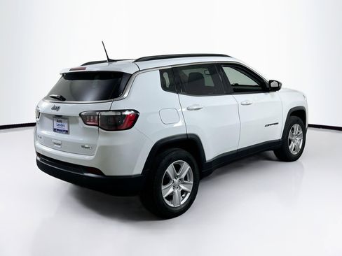 Used 2022 Jeep Compass Latitude w/ Sun and Sound Group image 5