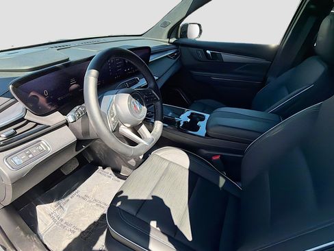 Used 2025 Buick Enclave Sport Touring image 27