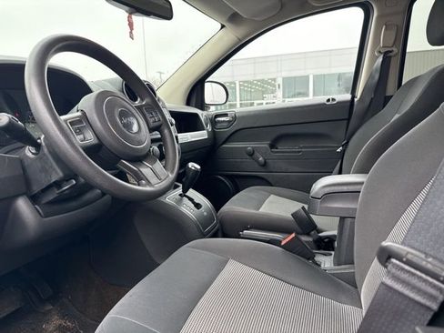 Used 2017 Jeep Compass Sport image 13