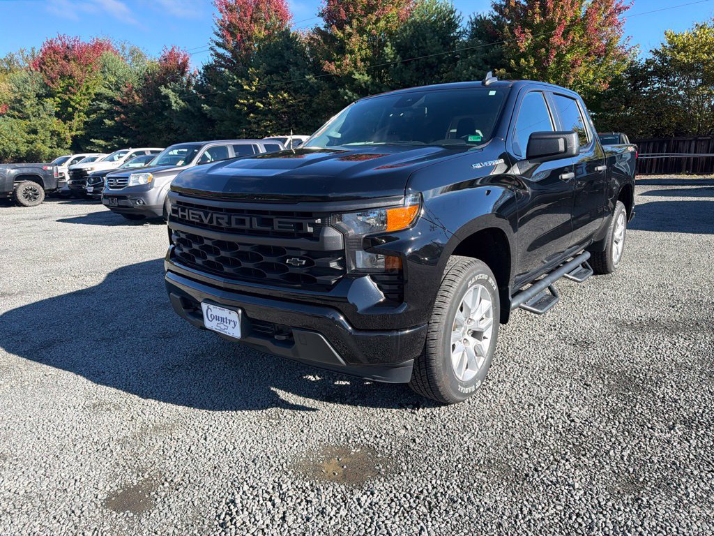 Used 2022 Chevrolet Silverado 1500 Custom AWD/4WD image 3