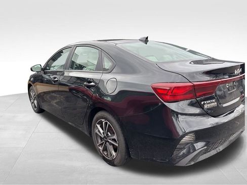 Used 2023 Kia Forte LXS image 10