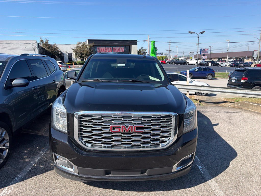 Used 2018 GMC Yukon XL Denali w/ Denali Ultimate Package AWD/4WD image 2