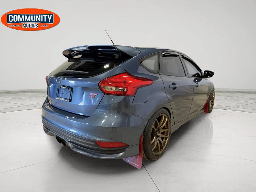 Used 2018 Ford Focus ST FWD image 7