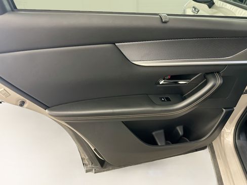 Used 2025 MAZDA CX-90 Plug-In Hybrid w/ Preferred AWD/4WD image 28