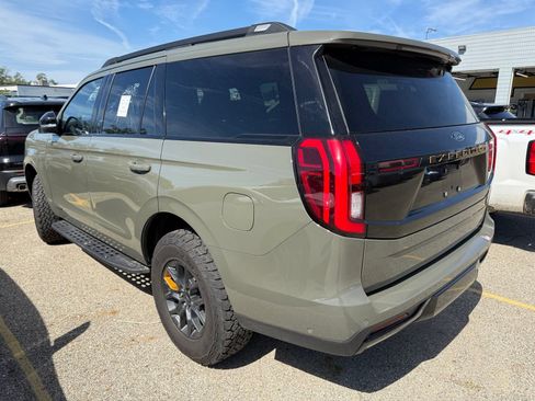 Used 2025 Ford Expedition Tremor AWD/4WD image 4