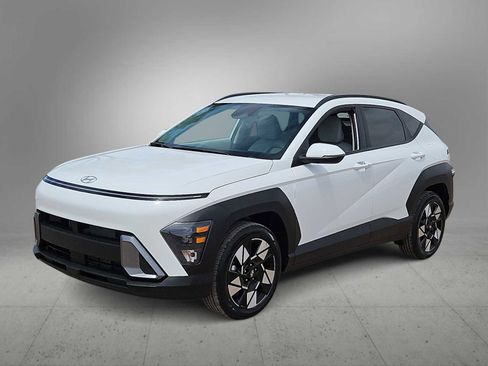Certified 2025 Hyundai Kona SEL FWD image 4