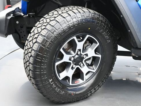 Used 2022 Jeep Wrangler Unlimited Rubicon w/ LED Lighting Group AWD/4WD image 22