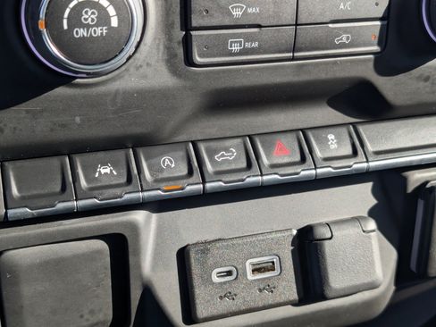 Certified 2022 Chevrolet Silverado 1500 Custom w/ LPO, Dark Essentials Package image 20