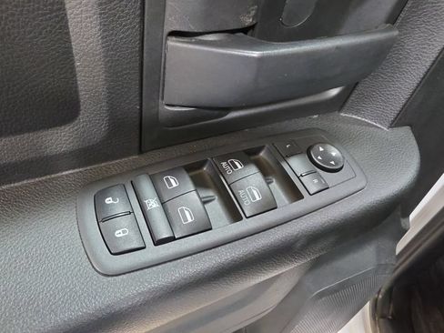 Used 2020 RAM 5500 Tradesman w/ Chrome Appearance Group AWD/4WD image 14