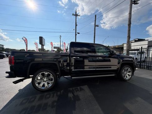 Used 2017 GMC Sierra 1500 Denali w/ Denali Ultimate Package AWD/4WD image 8