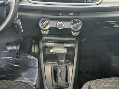 Used 2023 Kia Rio S FWD image 40